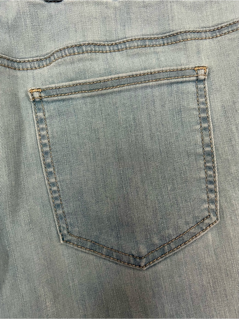 Chico's Perfect Stretch Soft Jegging Short size 10 - Picture 6 of 7